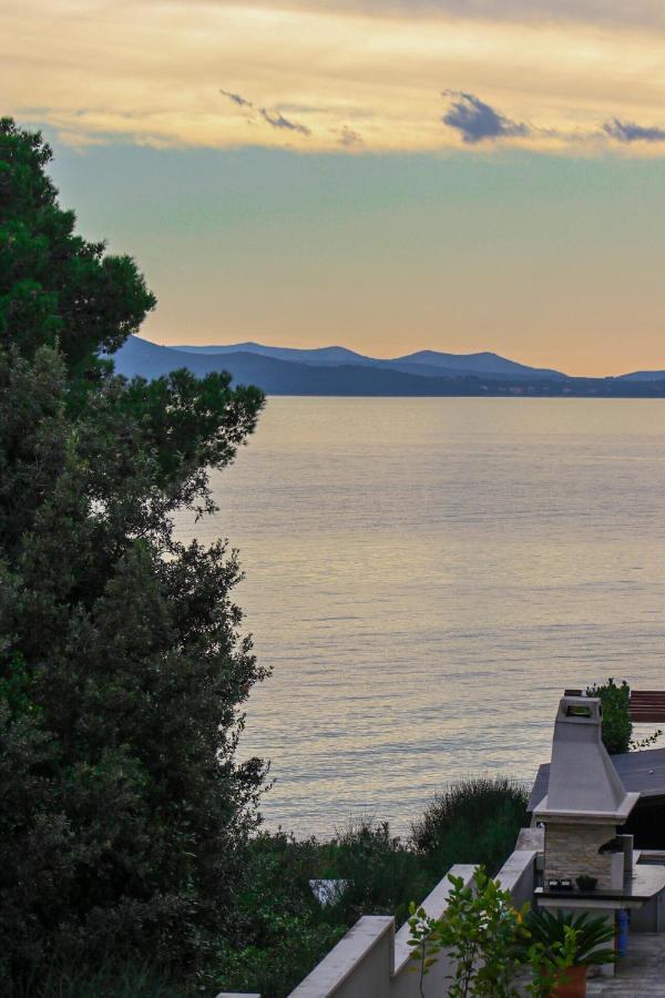 Apartment Anamaria With Seaview Petrcane Exterior photo