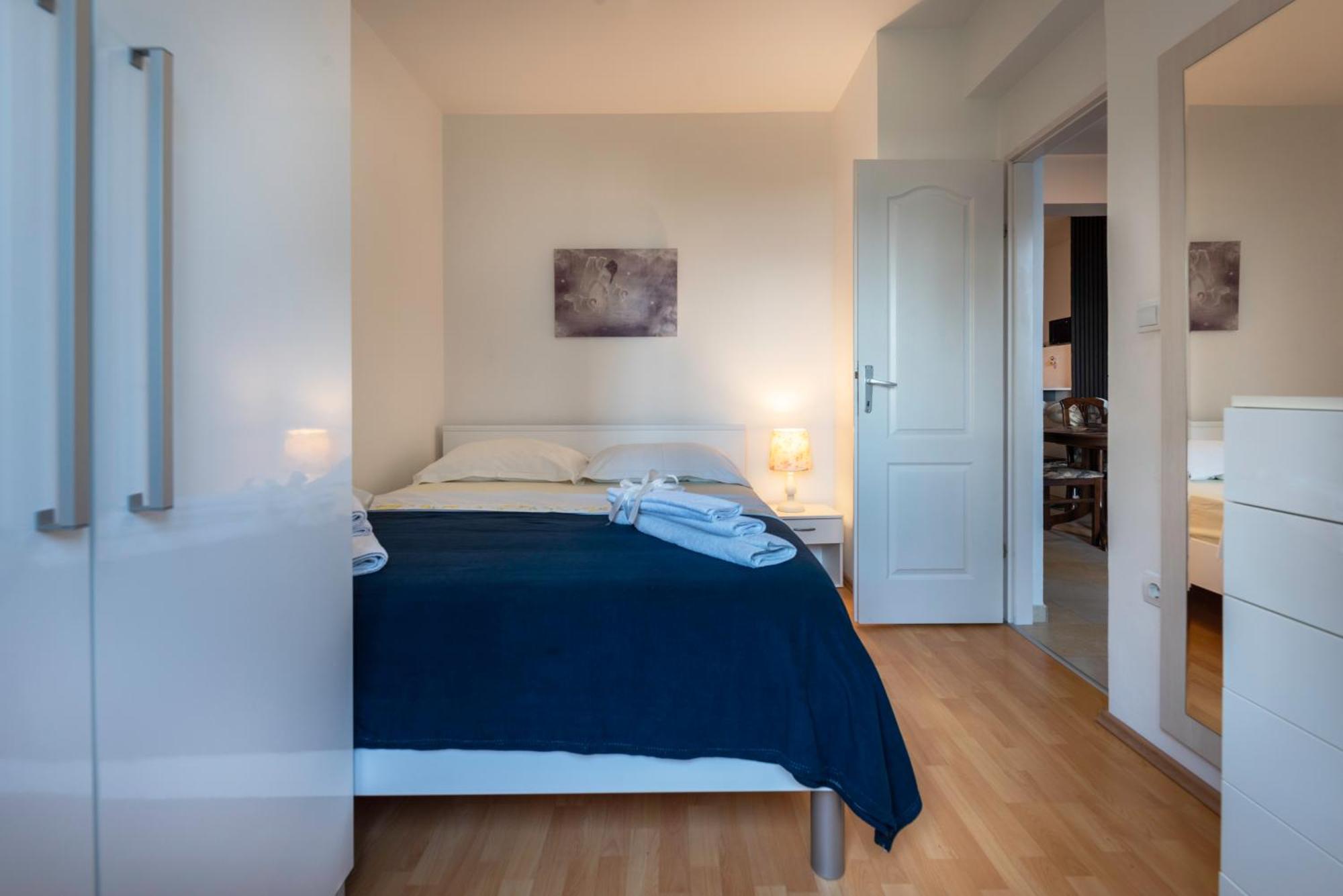 Apartment Anamaria With Seaview Petrcane Exterior photo