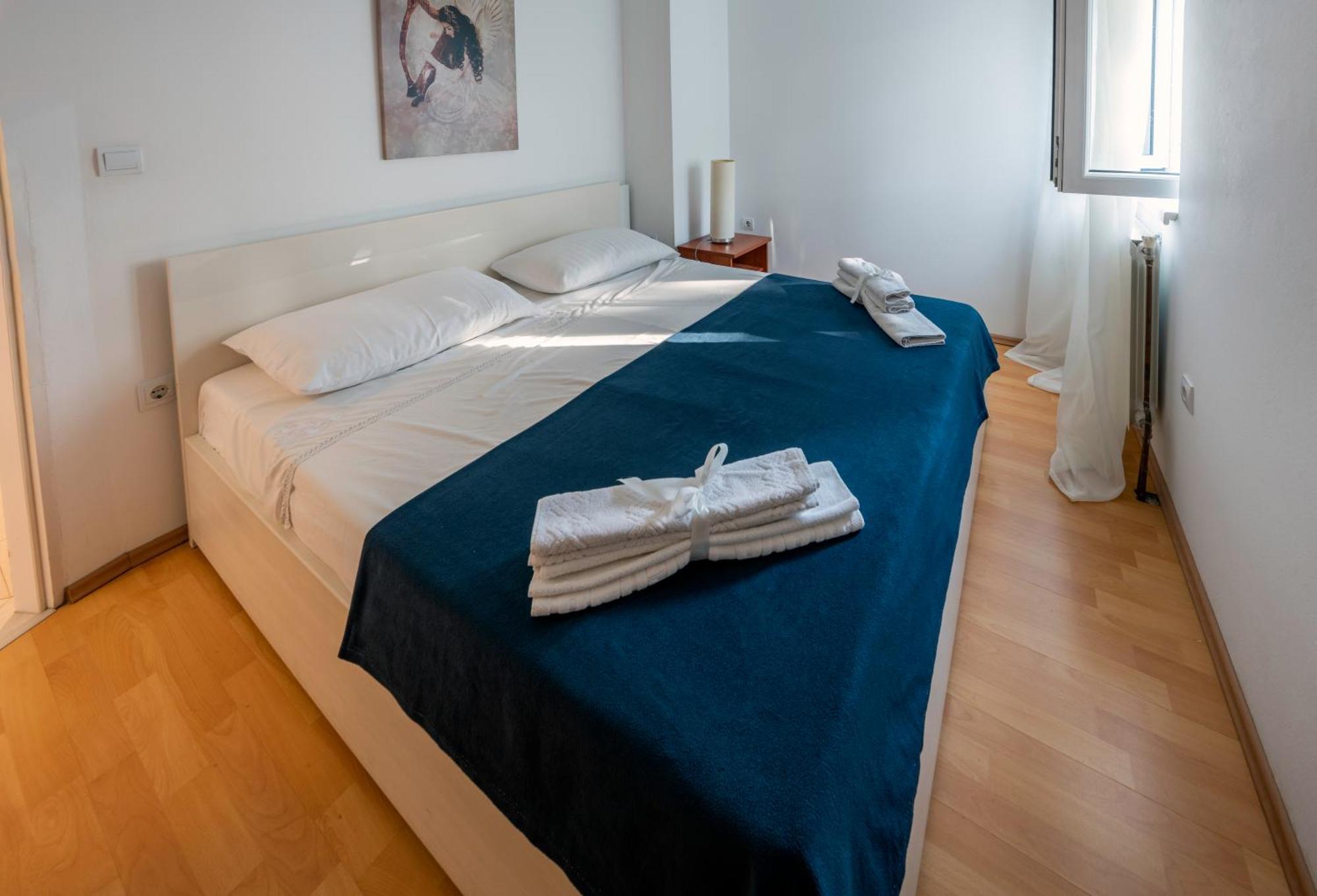 Apartment Anamaria With Seaview Petrcane Exterior photo