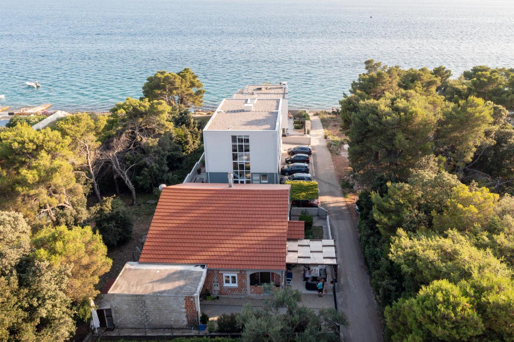 Apartment Anamaria With Seaview Petrcane Exterior photo