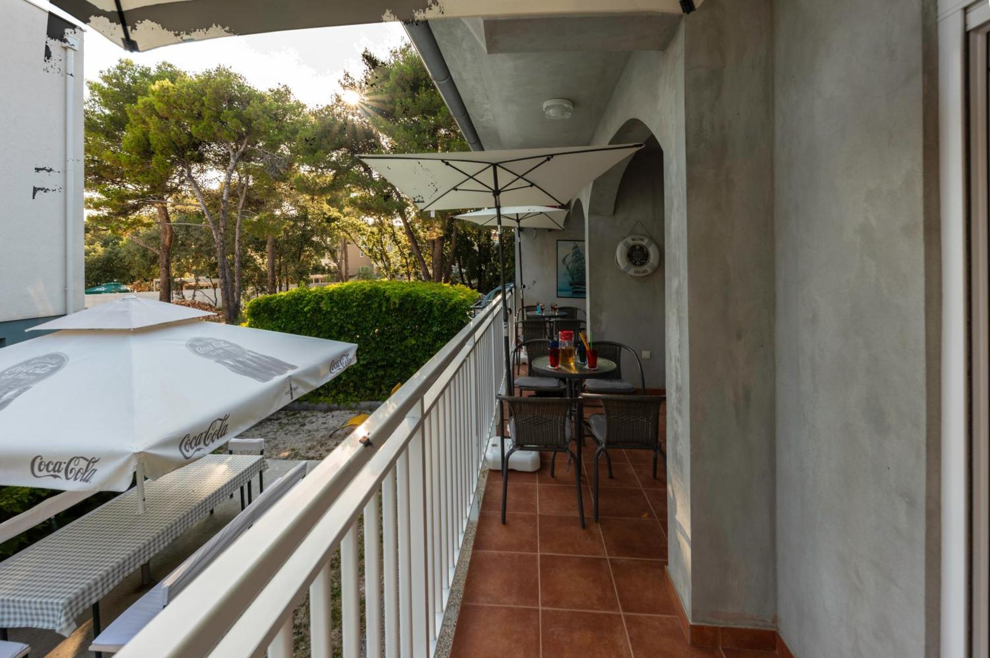 Apartment Anamaria With Seaview Petrcane Exterior photo